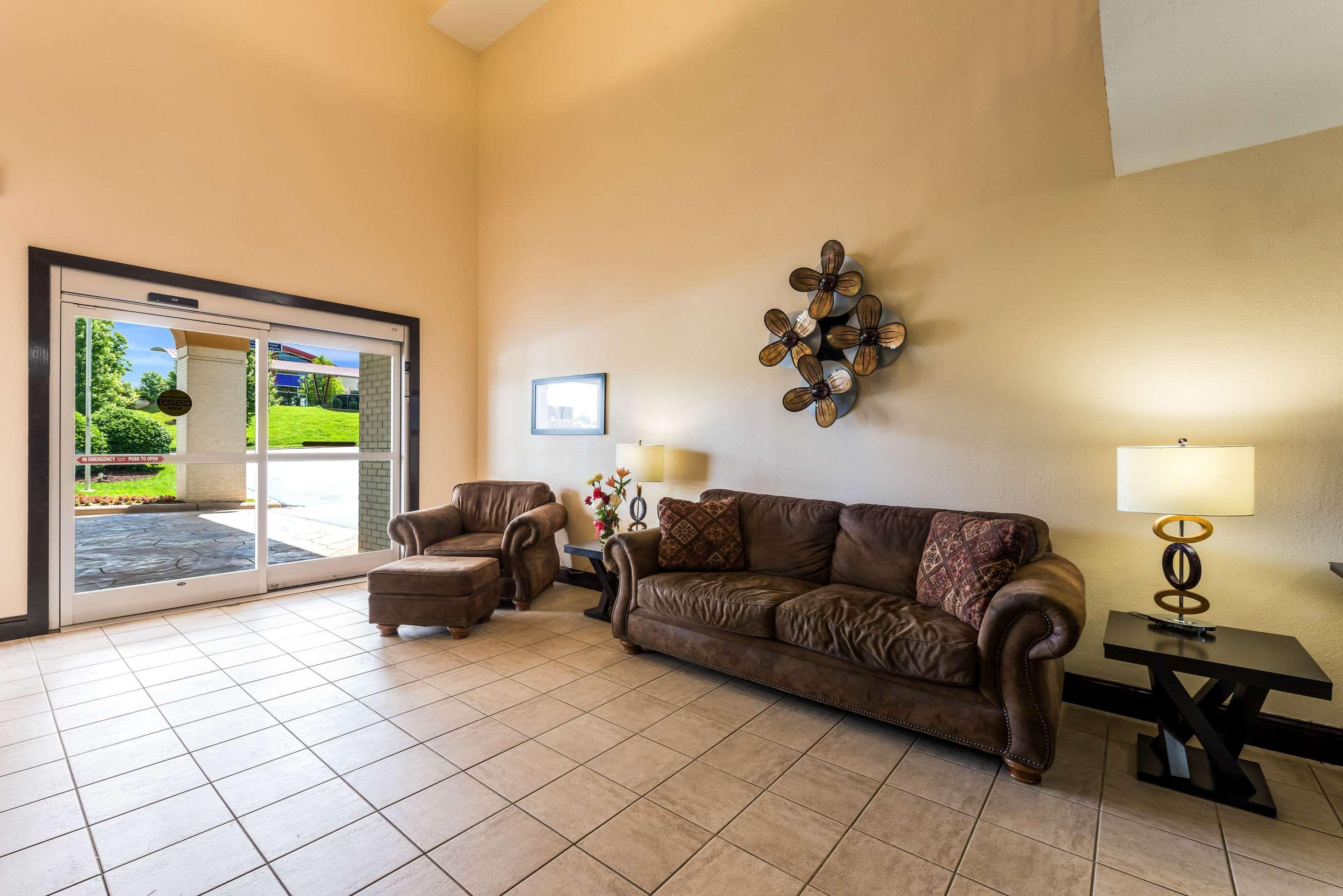 Quality Inn Huntersville Near Lake Norman Luaran gambar