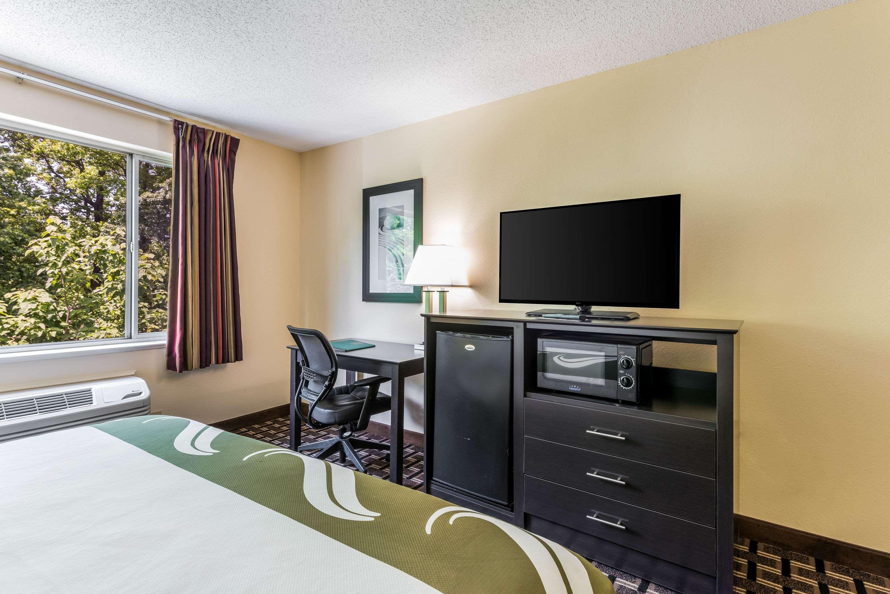 Quality Inn Huntersville Near Lake Norman Luaran gambar