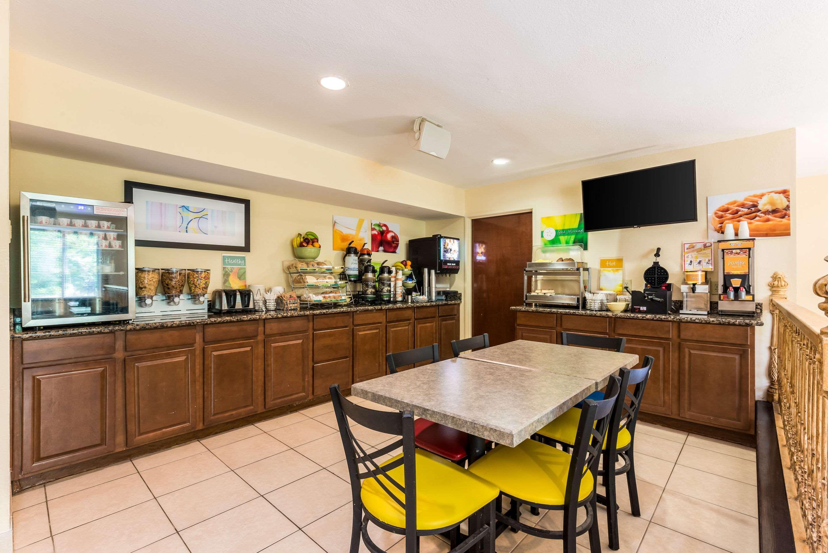 Quality Inn Huntersville Near Lake Norman Luaran gambar