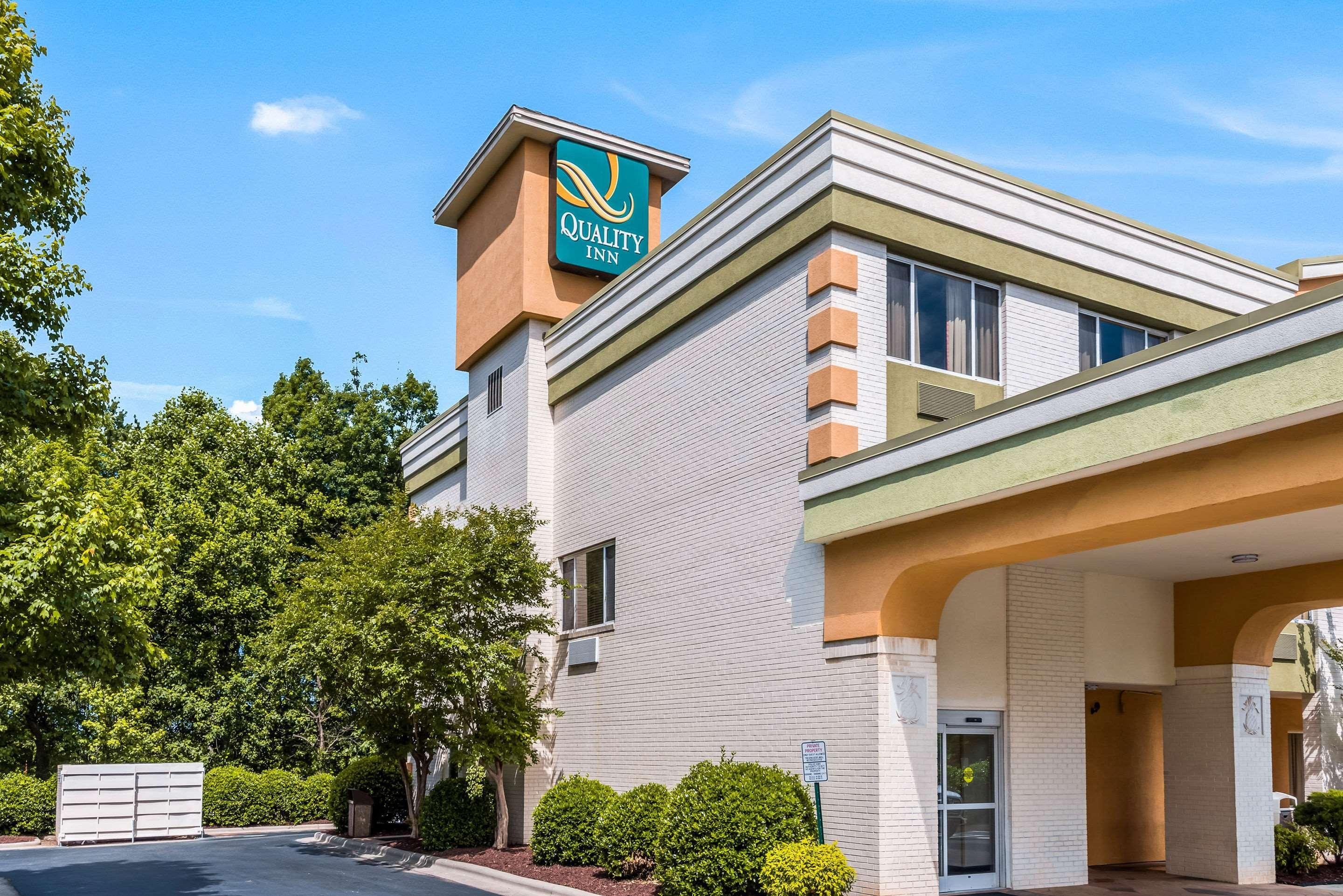 Quality Inn Huntersville Near Lake Norman Luaran gambar