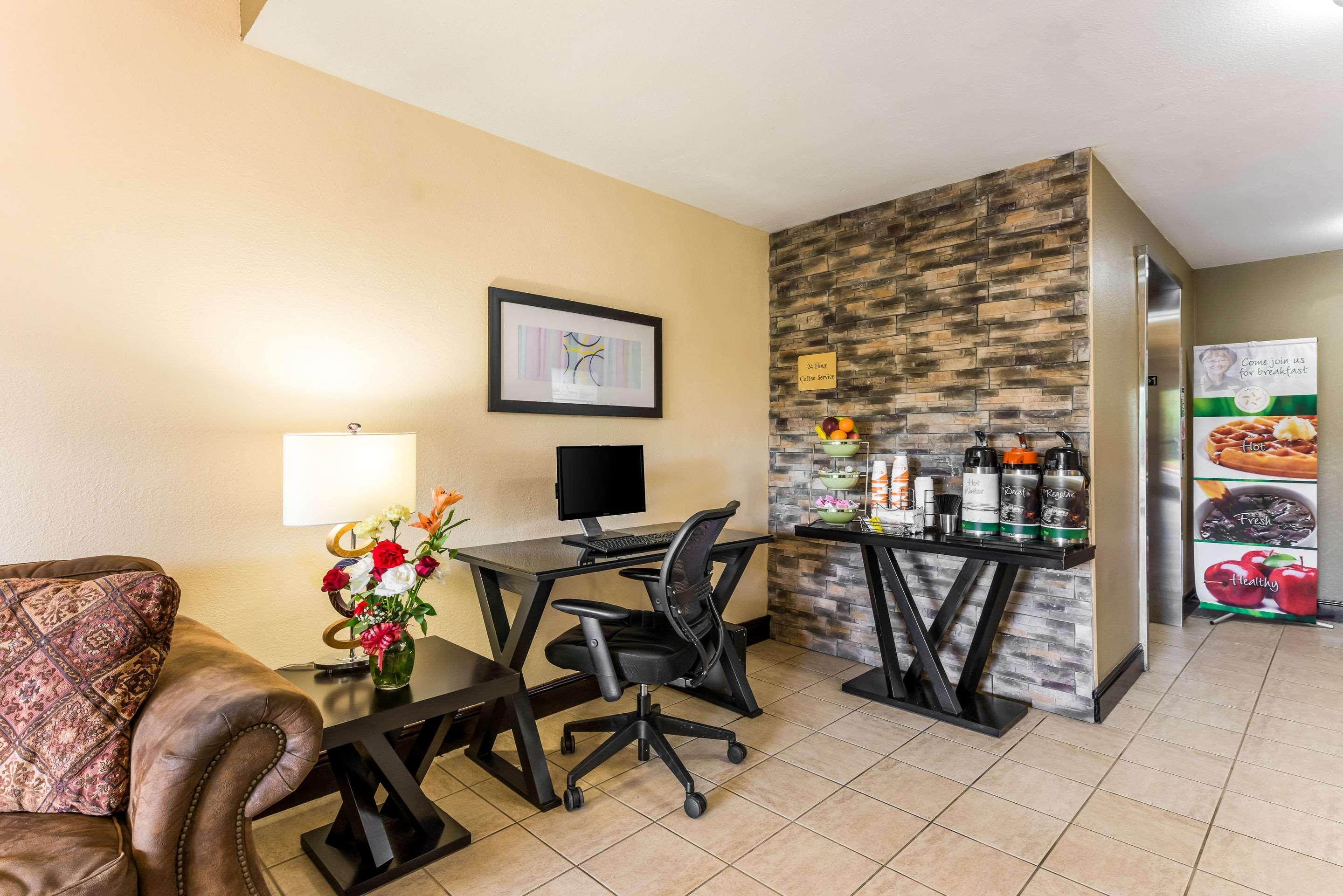 Quality Inn Huntersville Near Lake Norman Luaran gambar