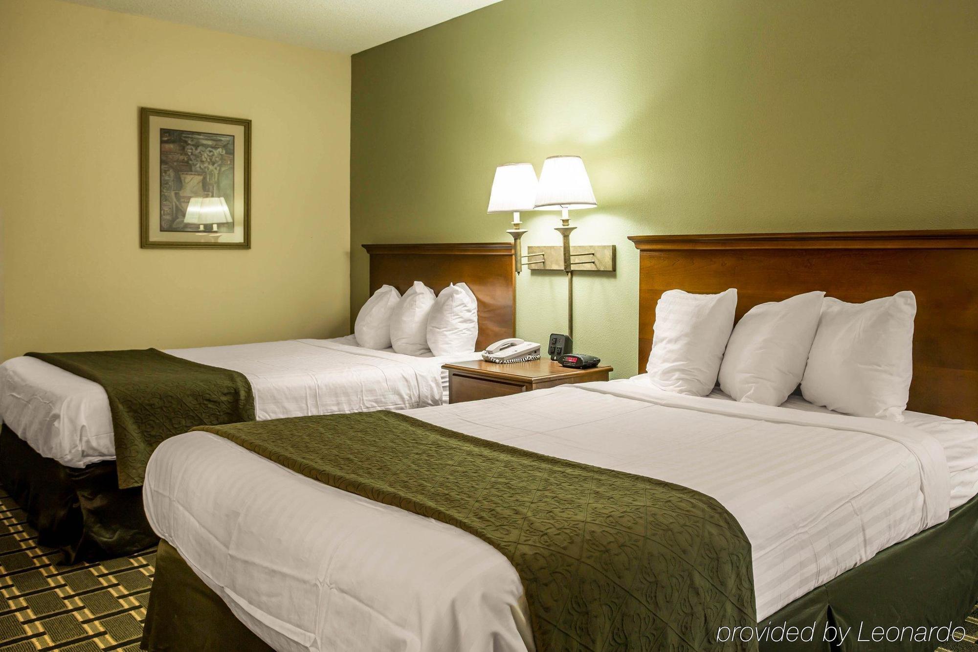 Quality Inn Huntersville Near Lake Norman Luaran gambar