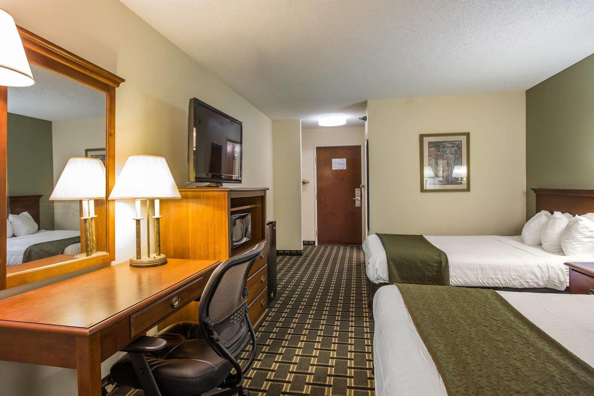 Quality Inn Huntersville Near Lake Norman Luaran gambar
